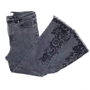 Free People Embroidered Leg Raw Hem Cropped Jean Size 30
